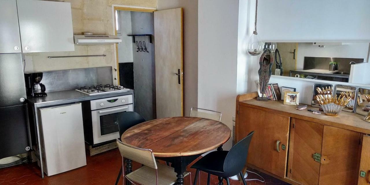 Le Nid Des Arenes Apartment Arles Exterior photo
